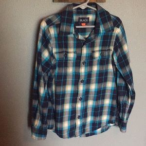 Boys Children’s Place Flannel Button-Up (5/6)